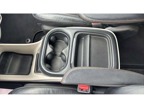 Used 2017 Chrysler Pacifica Touring-L FWD image 22