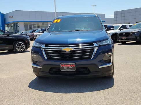 Used 2023 Chevrolet Traverse LT AWD/4WD image 3