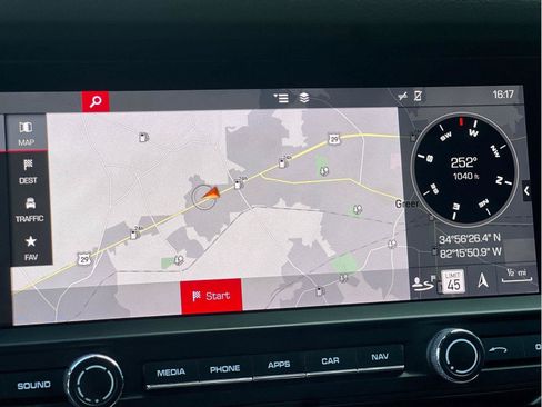 Used 2019 Porsche Macan AWD/4WD image 4