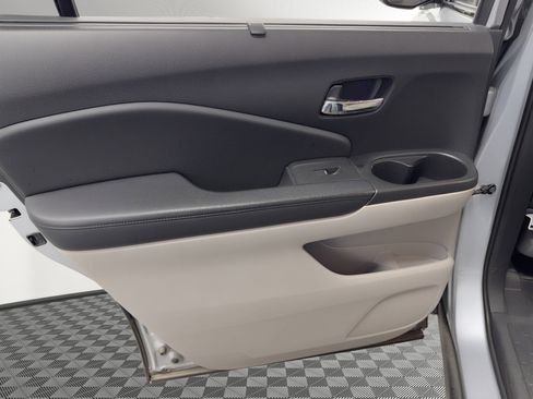 Used 2017 Honda Pilot Touring image 17
