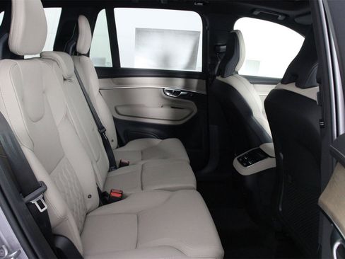 New 2026 Volvo XC90 B6 Plus w/ Protection Package Premier image 11