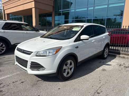 Used 2014 Ford Escape SE image 4