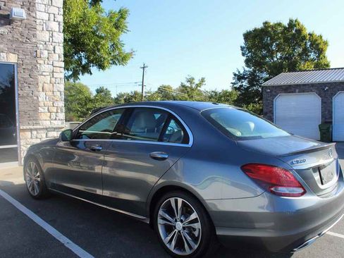 Used 2018 Mercedes-Benz C 300 Sedan image 8