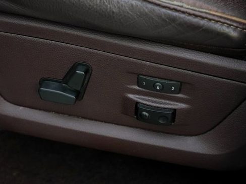 Used 2016 RAM 3500 Laramie Longhorn image 21