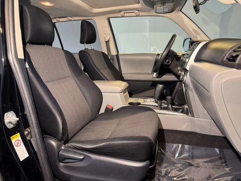 Used 2010 Toyota 4Runner Limited AWD/4WD image 21