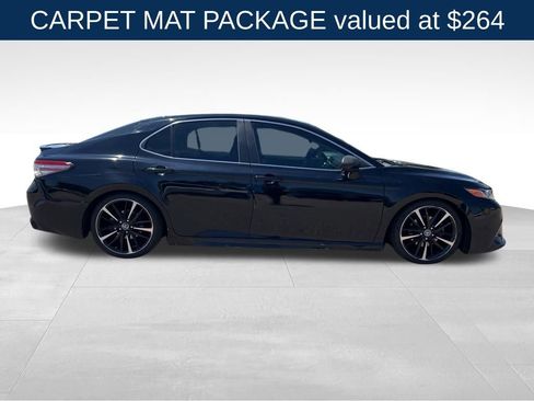 Used 2019 Toyota Camry SE w/ Carpet Mat Package FWD image 3