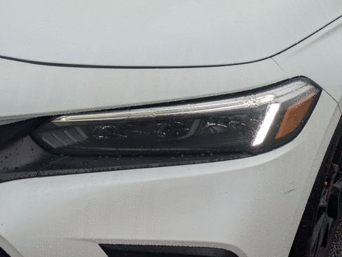 Used 2024 Honda Civic EX-L image 12