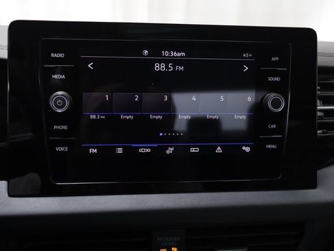 New 2026 Volkswagen Jetta SE FWD image 9