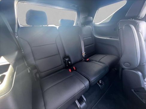 Used 2026 Chevrolet Traverse LT FWD image 30