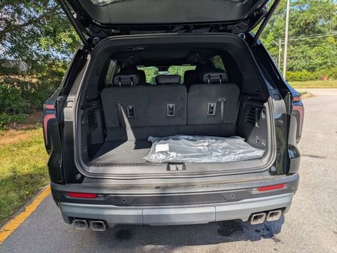 New 2026 Chevrolet Traverse Z71 w/ Enhanced Driving Package AWD/4WD image 31