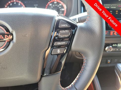 Used 2025 Nissan Frontier PRO-4X w/ Tow Package AWD/4WD image 8