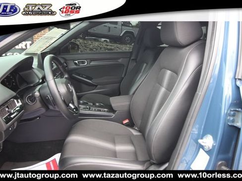 Used 2025 Honda Civic Sport image 10