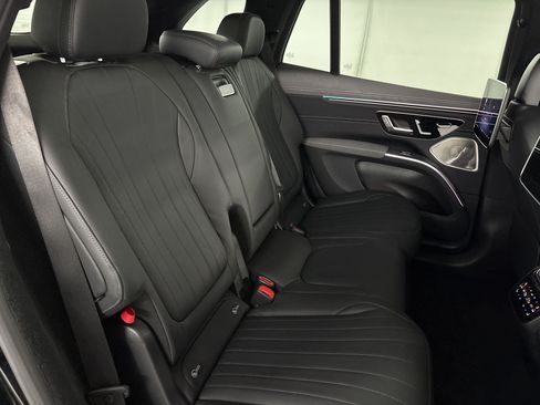 Certified 2023 Mercedes-Benz EQS 580 4MATIC SUV image 31