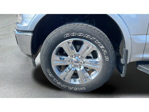 Used 2020 Ford F150 Lariat w/ Equipment Group 502A Luxury AWD/4WD image 35