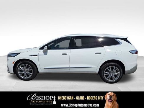 Used 2023 Buick Enclave Premium AWD/4WD image 9