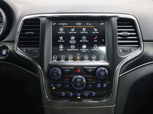 Used 2018 Jeep Grand Cherokee Limited image 19