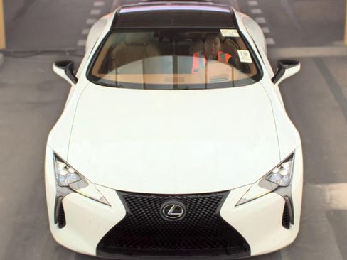Used 2018 Lexus LC 500 Coupe RWD image 9