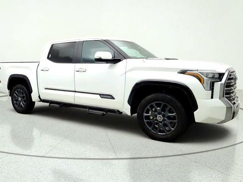 Used 2024 Toyota Tundra Platinum AWD/4WD image 3