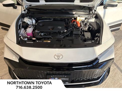 Used 2024 Toyota Crown XLE image 25