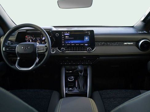 Used 2024 Chevrolet Colorado ZR2 w/ Technology Package image 21