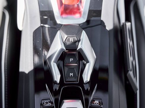 Used 2024 Lamborghini Huracan EVO image 63