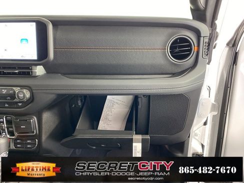 New 2026 Jeep Gladiator Mojave image 31