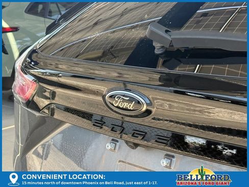 Used 2024 Ford Edge SE w/ Black Appearance Package AWD/4WD image 11