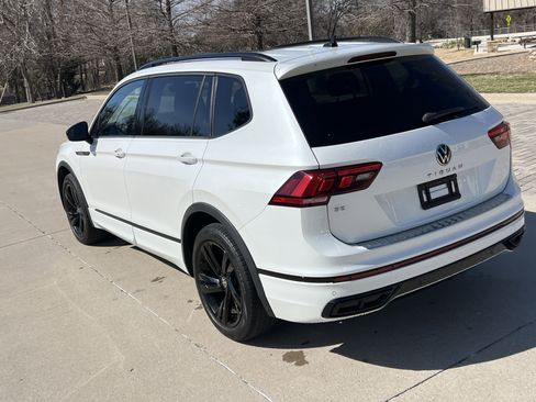 Certified 2023 Volkswagen Tiguan SE R-Line image 8