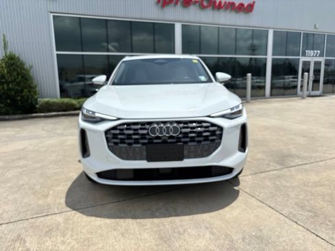 Used 2025 Audi Q5 Premium Plus w/ Premium Plus AWD/4WD image 8