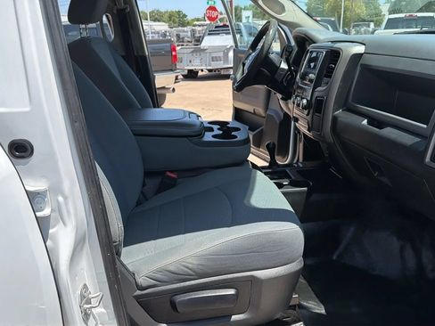 Used 2018 RAM 3500 Tradesman w/ Chrome Appearance Group AWD/4WD image 14