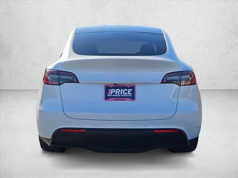 Used 2020 Tesla Model Y Long Range image 7