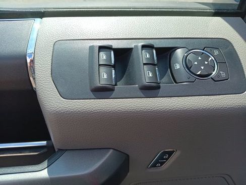 Used 2018 Ford F150 XLT AWD/4WD image 12
