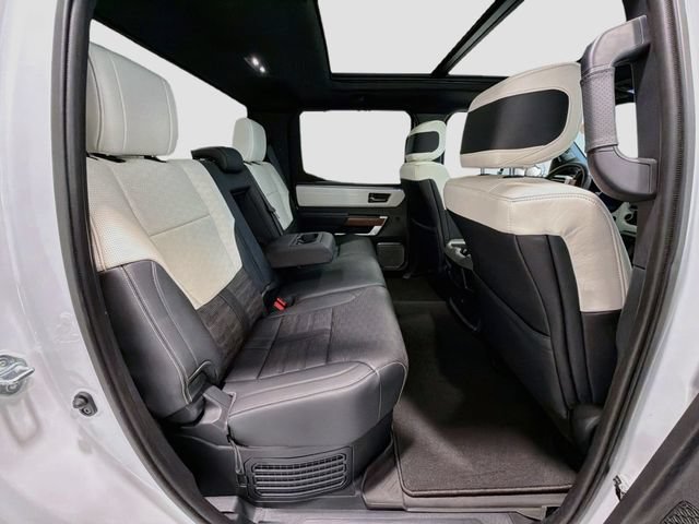 Used 2025 Toyota Tundra Capstone AWD/4WD image 21