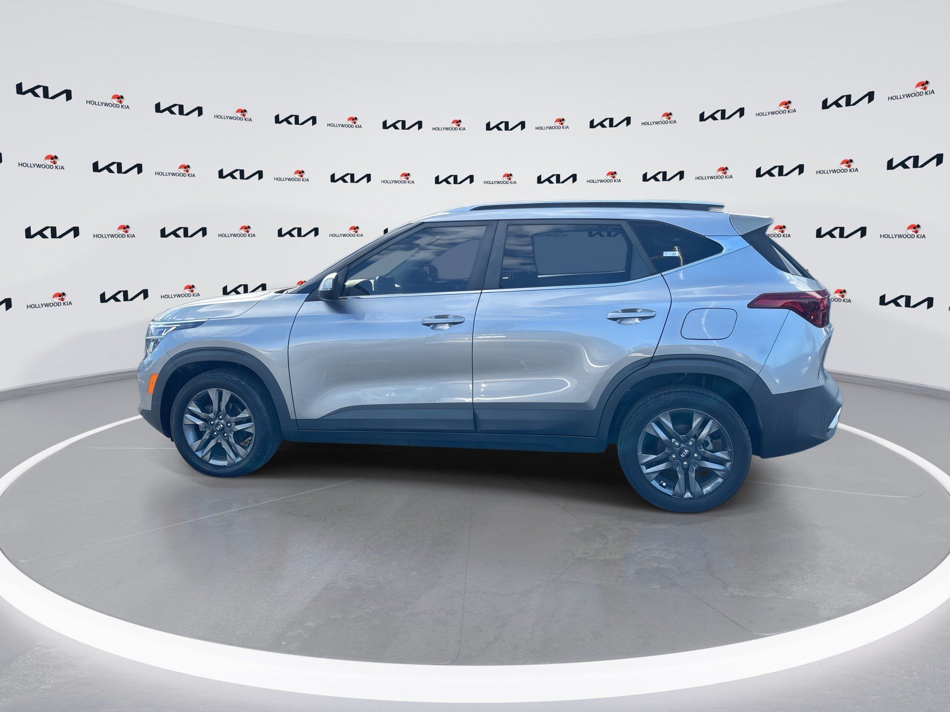 Used 2021 Kia Seltos S FWD image 5
