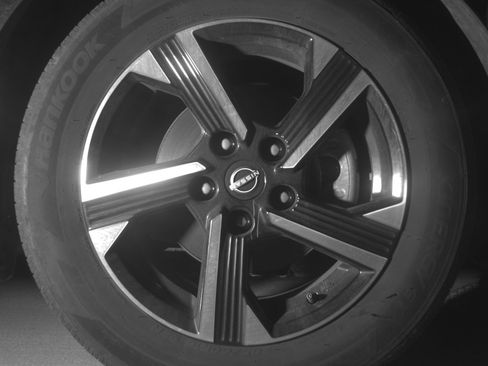 Used 2025 Nissan Sentra SV FWD image 13