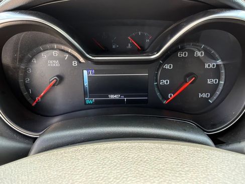 Used 2017 Chevrolet Impala LT w/ Convenience Package FWD image 15