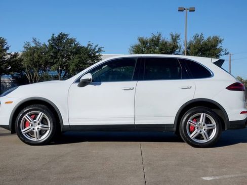 Used 2016 Porsche Cayenne S w/ Premium Plus Package image 11