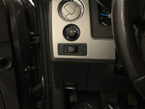 Used 2014 Ford F150 Lariat w/ Equipment Group 502A Luxury AWD/4WD image 14