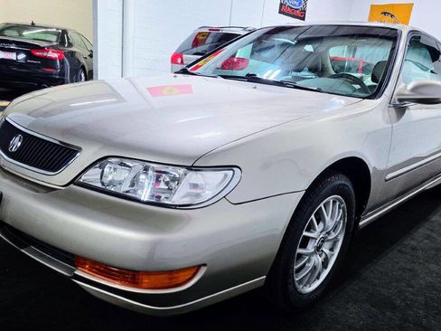 Used 1999 Acura CL 3.0 FWD image 2