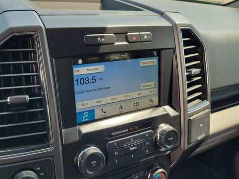 Used 2018 Ford F150 XLT w/ Equipment Group 302A Luxury AWD/4WD image 25
