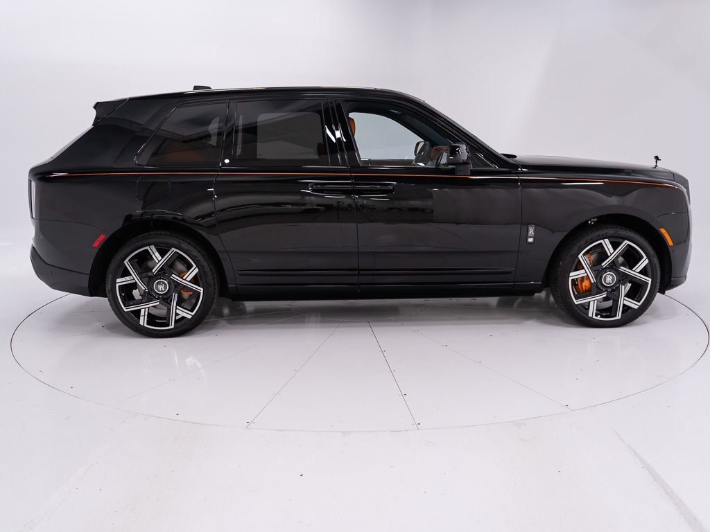 New 2027 Rolls-Royce Cullinan Black Badge AWD/4WD image 6