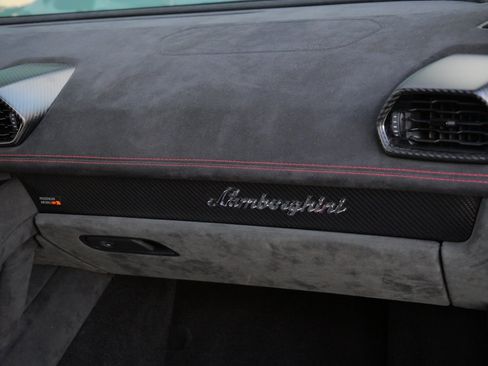 Used 2023 Lamborghini Huracan Sterrato image 26