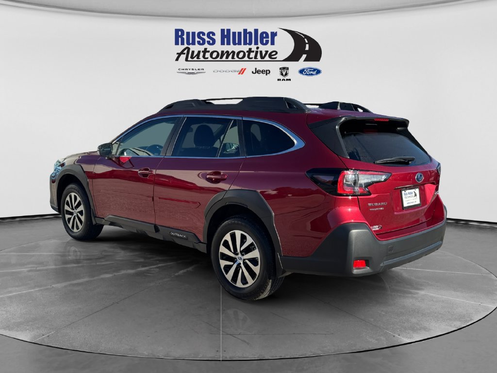 Used 2025 Subaru Outback Premium AWD/4WD image 3