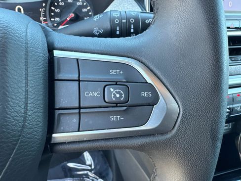 Used 2024 Jeep Compass Latitude AWD/4WD image 27