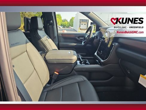 New 2026 GMC Yukon Denali w/ Denali Reserve Package AWD/4WD image 34