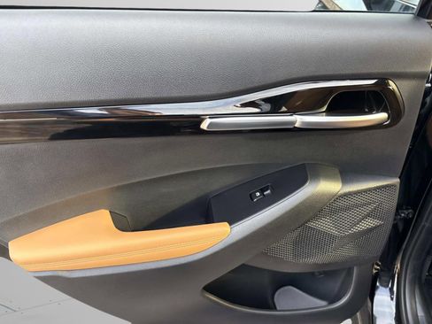 Used 2024 Kia Seltos SX w/ SX Sunroof Package image 18