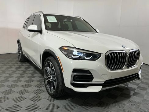 Certified 2023 BMW X5 sDrive40i w/ Premium Package RWD image 5