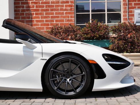New 2026 McLaren 750S Spider image 7