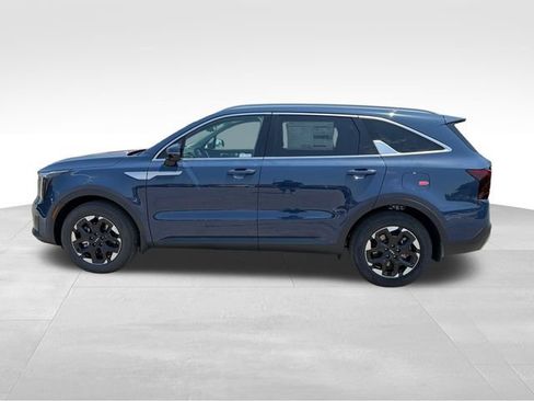 New 2026 Kia Sorento S FWD image 4