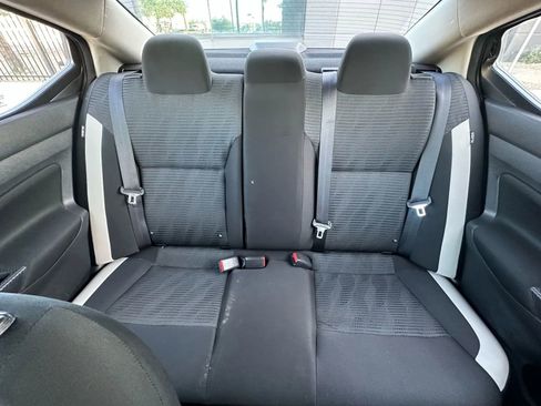 Used 2021 Nissan Versa SV image 13